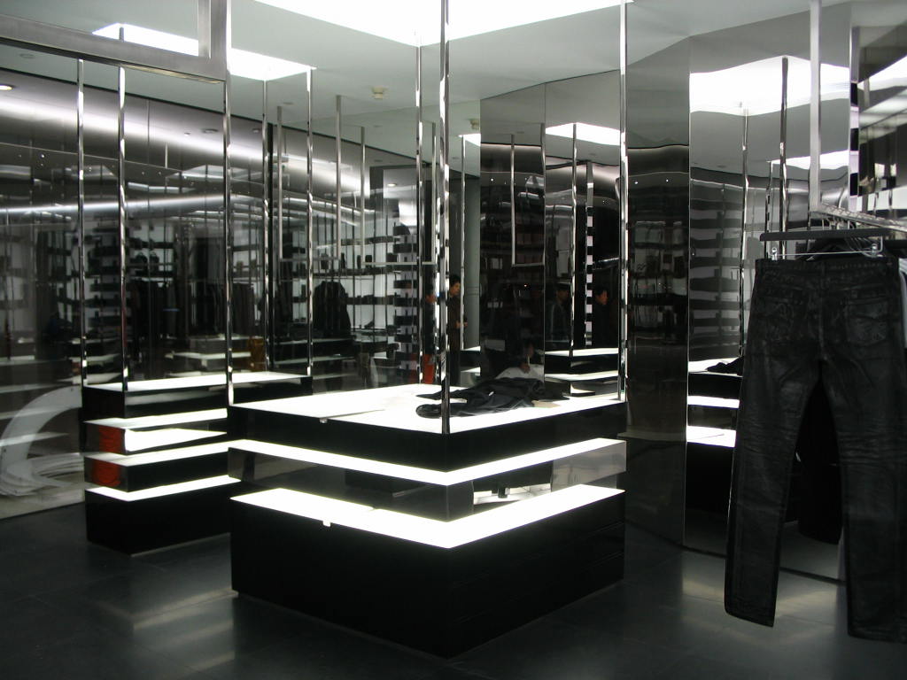 男装上海专卖店（施工图及实景）